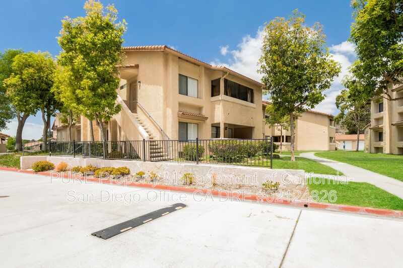 Oceanside House: 3888 San Ramon Dr