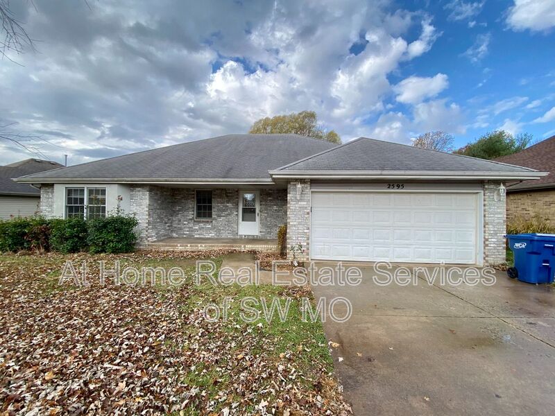 Springfield House: 2595 N. Honeysuckle