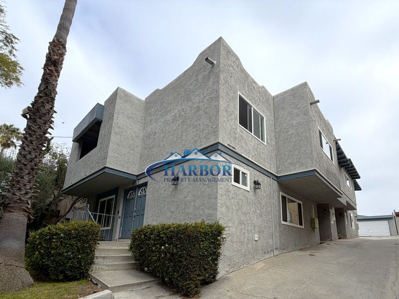 Redondo Beach Condo: 1907 Grant Avenue