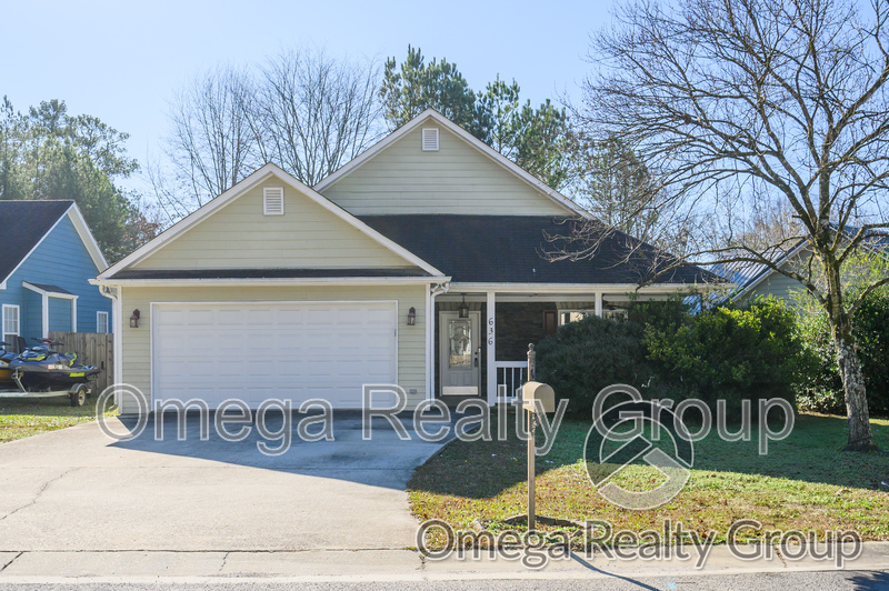 Calera House: 636 Meriweather Dr