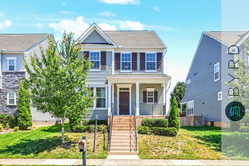 Moseley House: 16921 Thornapple Run
