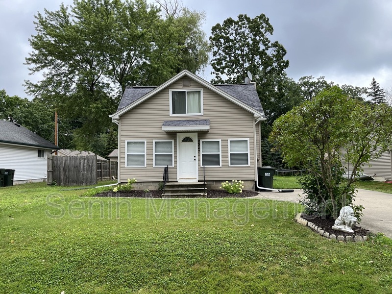 Rochester Hills House: 2527 Hartline Dr.