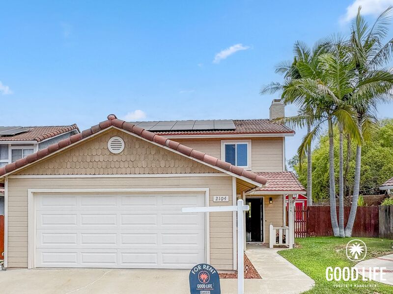 Escondido House: 2104 N Mammoth Pl