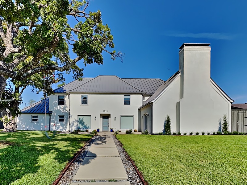 Dallas House: 6915 Forest Glade Cir