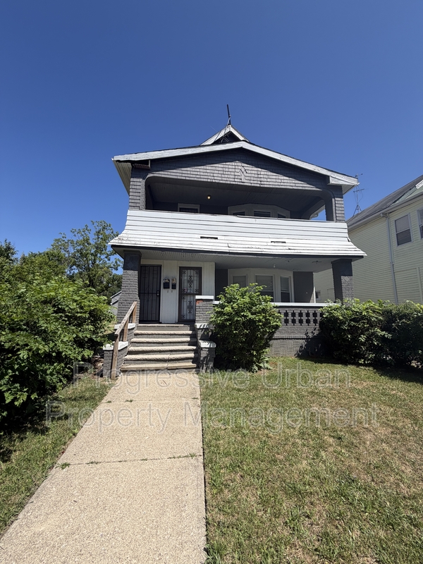 Cleveland Condo: 3349 East 125th Street - Upstairs