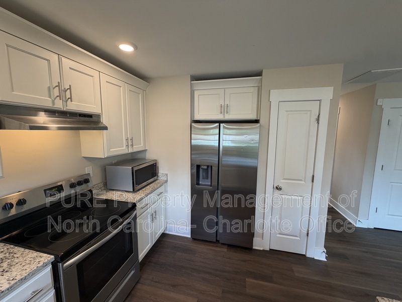 Gastonia House: 1204 W. Airline Ave