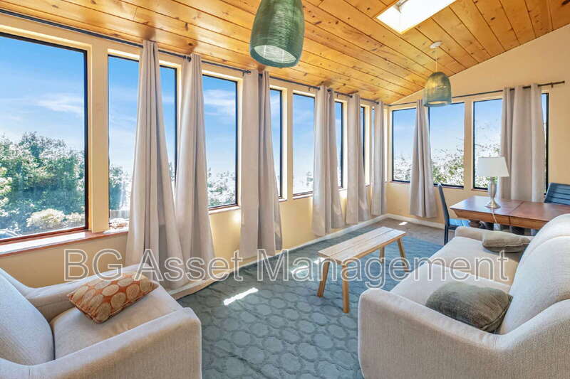 Richmond House: 6606 Aqua Vista Ct