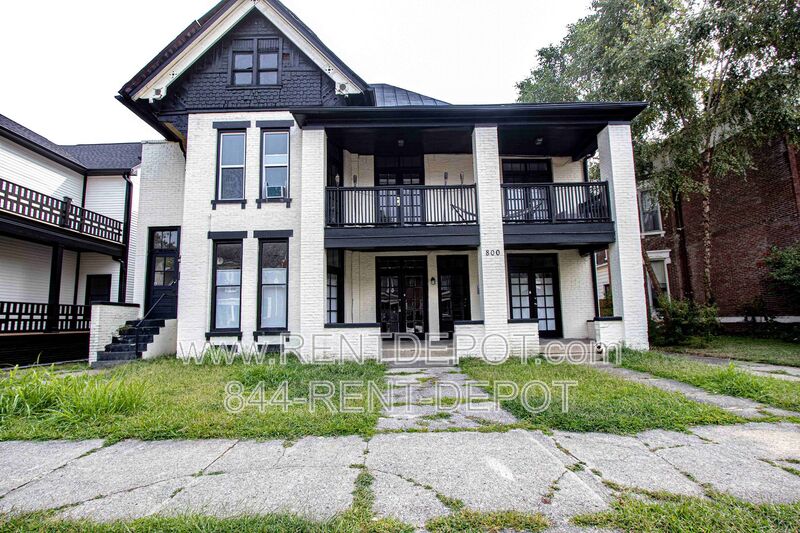 Evansville Condo: 800 SE 2nd St