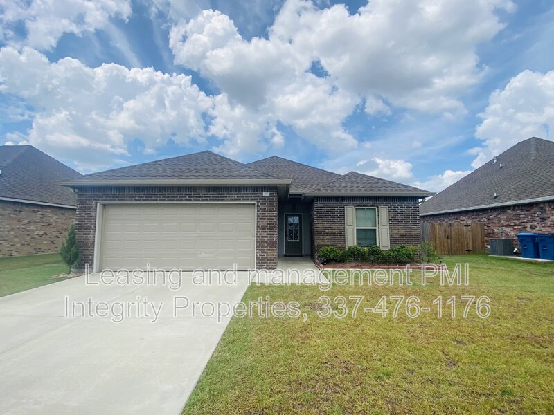 Lafayette House: 204 Sparkling Meadows Ln