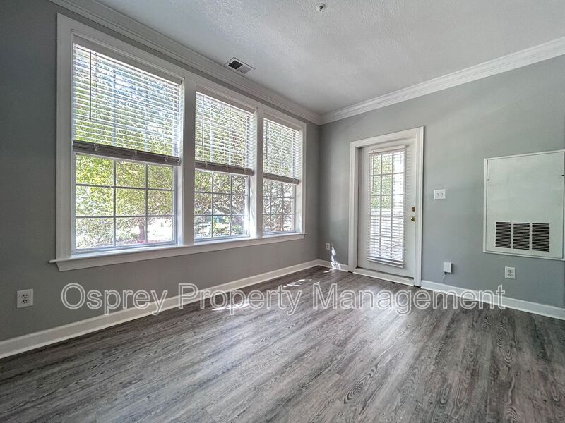 Gated community on the bay side of Shore Dr! "ASK ABOUT OUR ZERO DEPOSIT" - Photo 16
