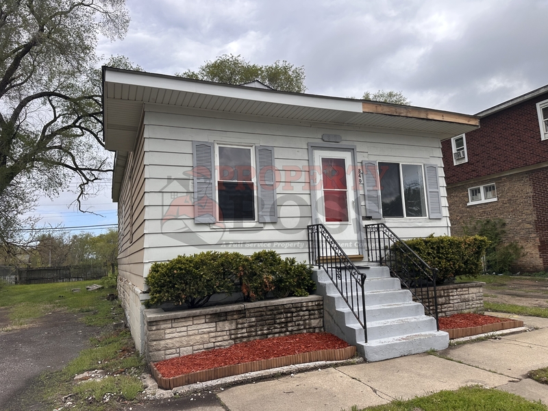 Gary House: 840 West 19th Avenue