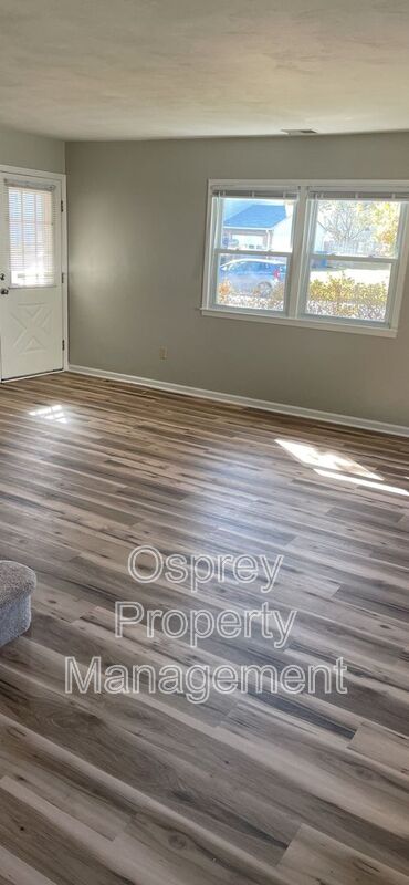 Charming 2-Bedroom Duplex in Kempsville, VB ¨ASK ABOUT OUR ZERO DEPOSIT¨ - Photo 9