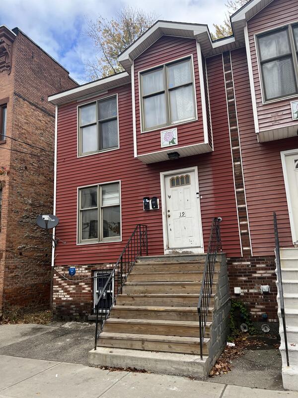 Albany Condo: 19 Dana Avenue - 2