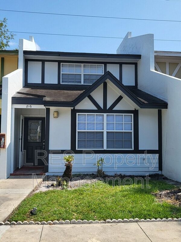 Sanford House: 816 W. 25th Street