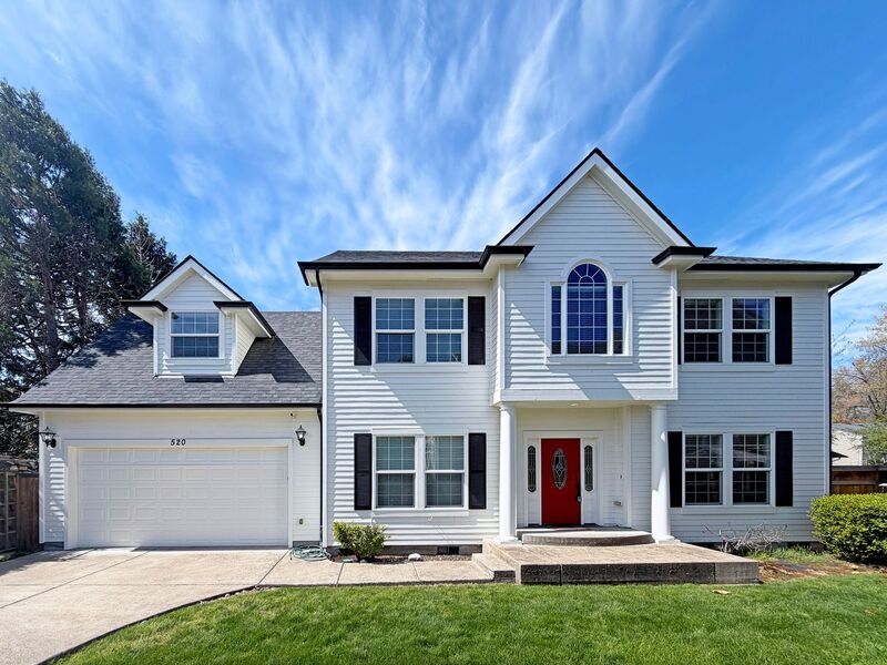 Eugene House: 520 Honeysuckle Lane