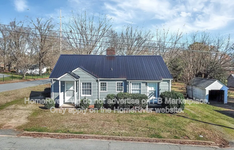 Concord House: 466 Spring St NW