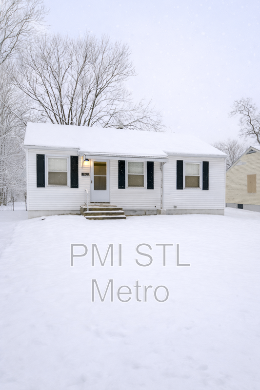 St. Louis House: 10327 Renfrew Dr