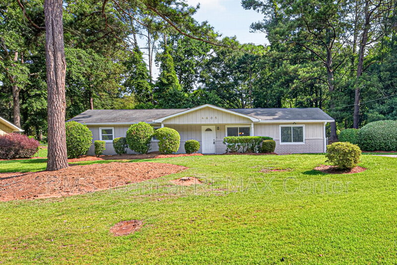 Stone Mountain House: 4905 Annistown Rd