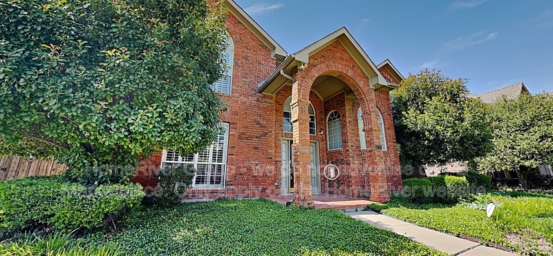 Plano House: 6725 Grant Ln
