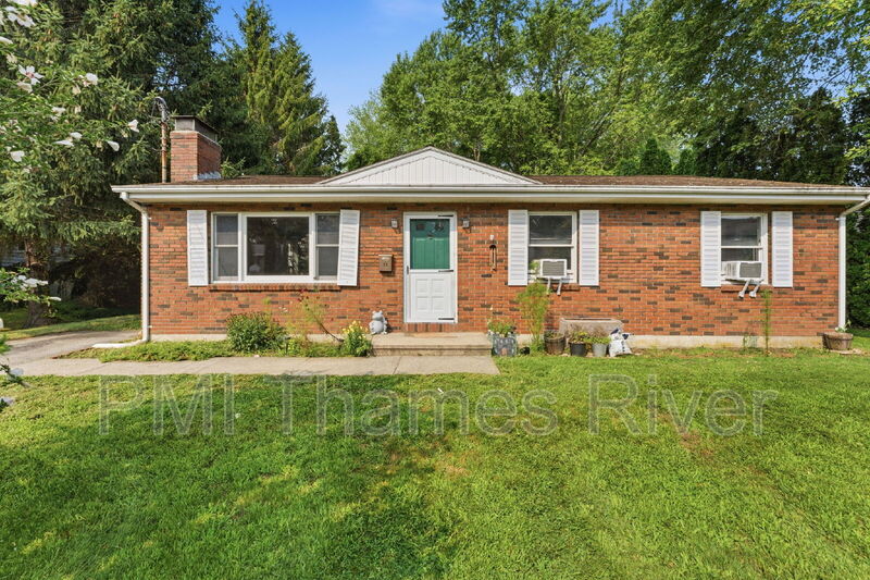 New London House: 33 Lodus Ct