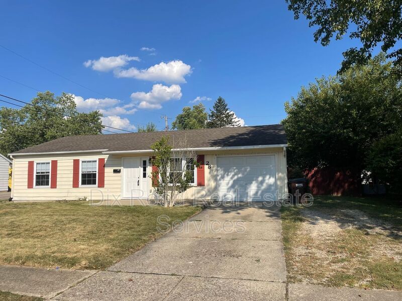 Franklin House: 28 Moore Drive