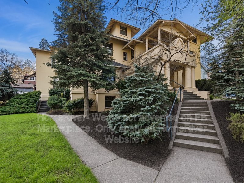 Spokane Condo: 1001 S Monroe St