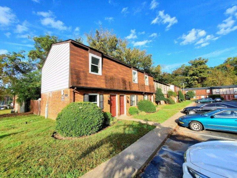 Richmond Townhome: 1708 Carlisle Ave