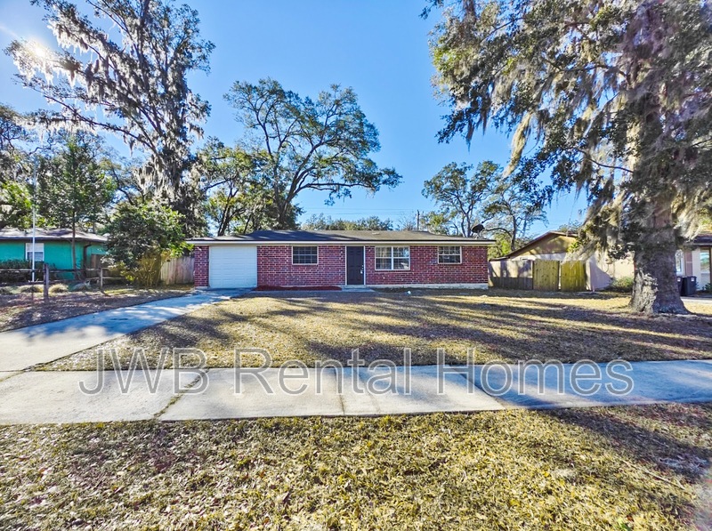 Orange Park House: 462 Blairmore Blvd W