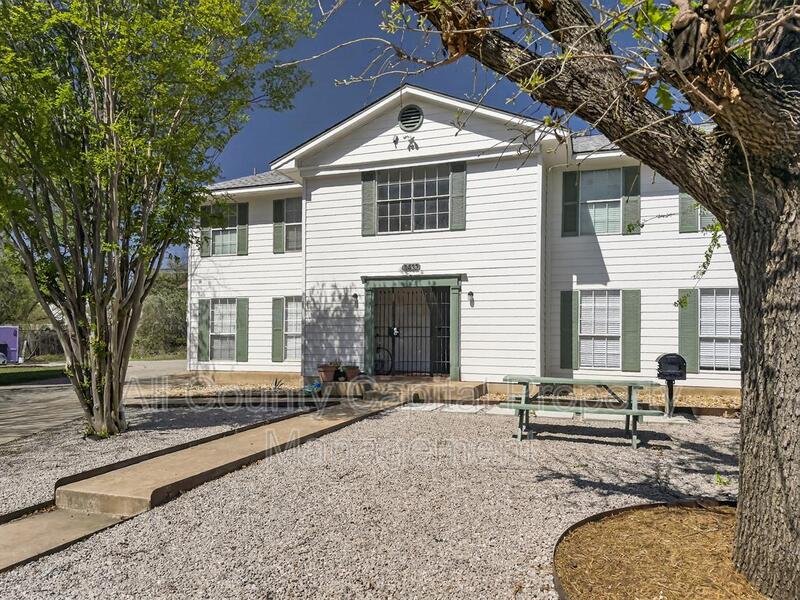 Austin Condo: 3432 Willowrun Dr #B,