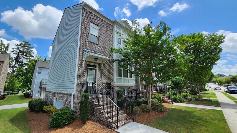 Duluth House: 2669 Village Park Bend