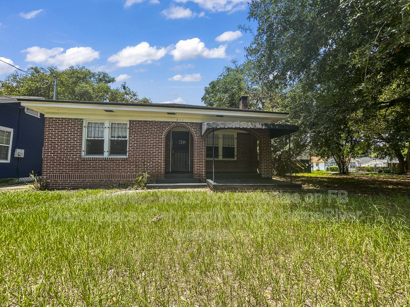 Jacksonville House: 811 Broxton St