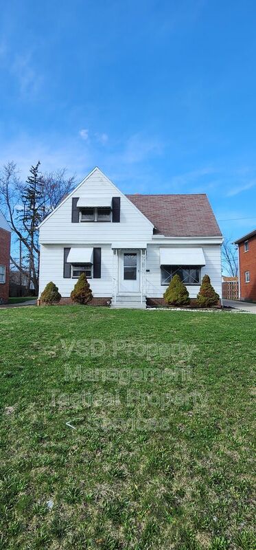 Maple Hts House: 20115 Libby Rd