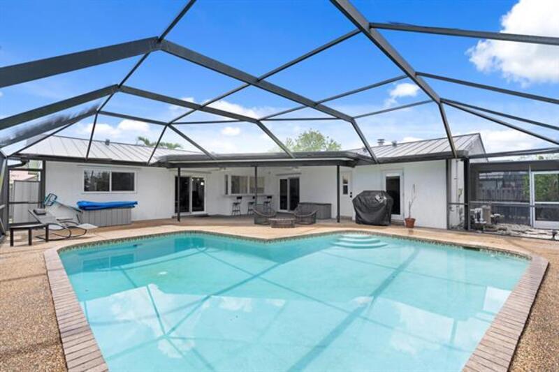Boca Raton House: 1039 NW 8th Street #1039
