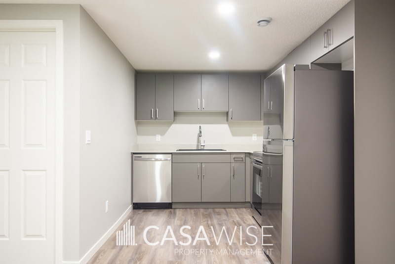 Edmonton House: 6247 (bsmt) 176 Avenue Northwest