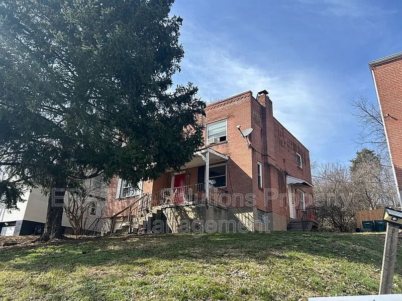 Cincinnati Condo: 2610 Queen City Ave
