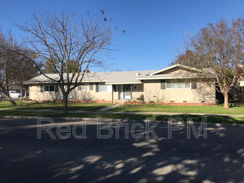 Merced House: 635 Brookdale Dr.