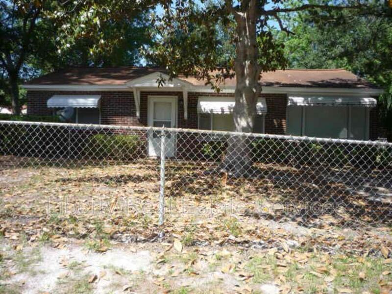 Hinesville House: 503 Stewart Dr