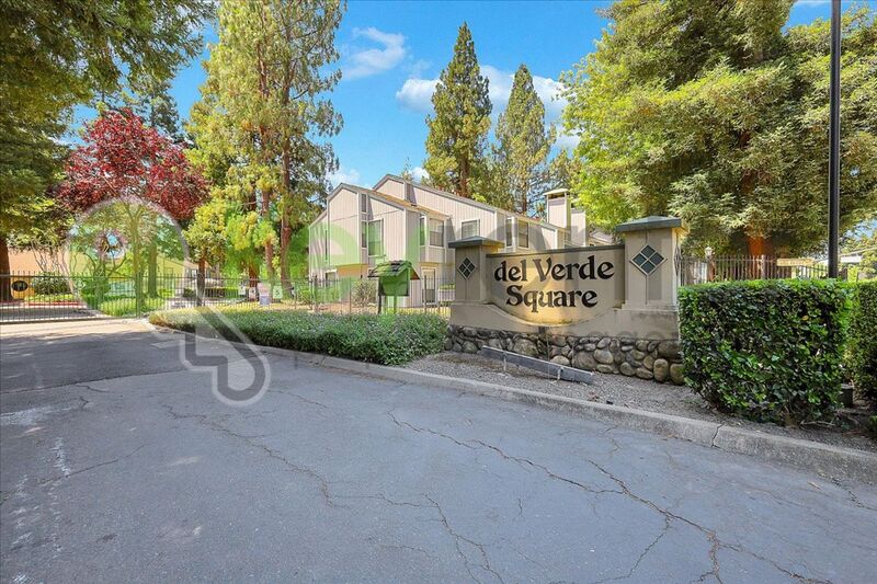 Sacramento House: 600 Del Verde Circle