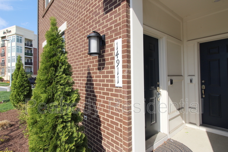 WOODBRIDGE Townhome: 14911 RIVER WALK WAY