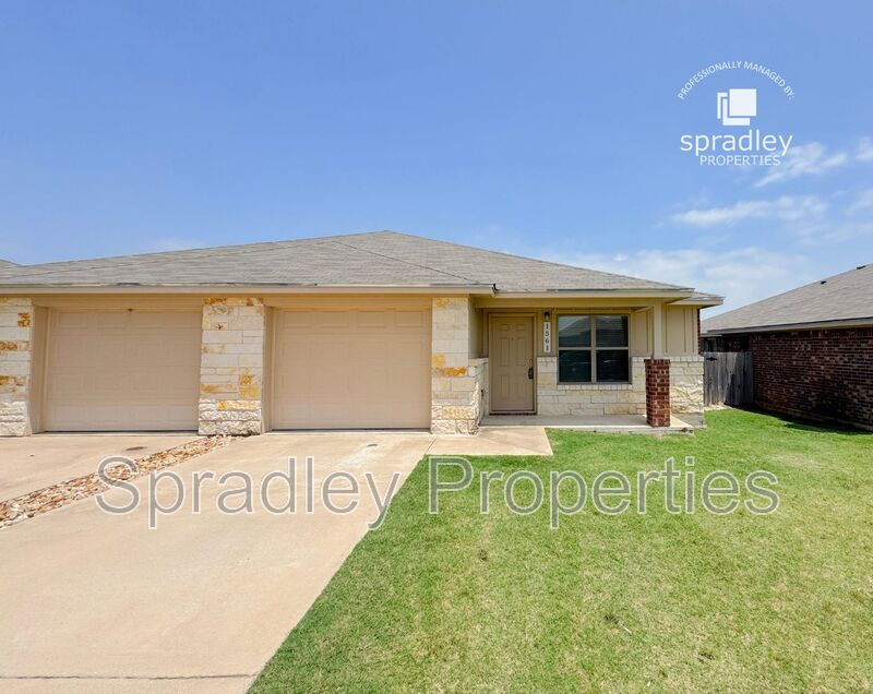 Belton Condo: 1576 Brady Way