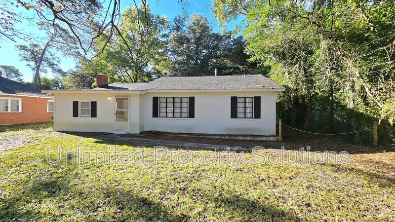 Wilmington House: 4936 Wrightsville Avenue