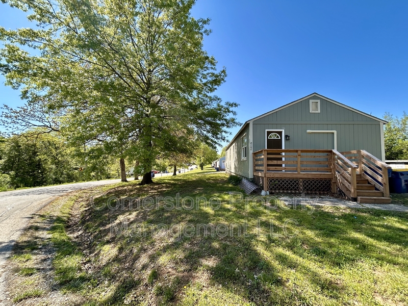 DeSoto House: 8160 Oak Drive