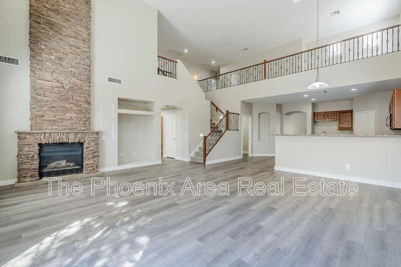 Maricopa House: 45929 W Sky Ln