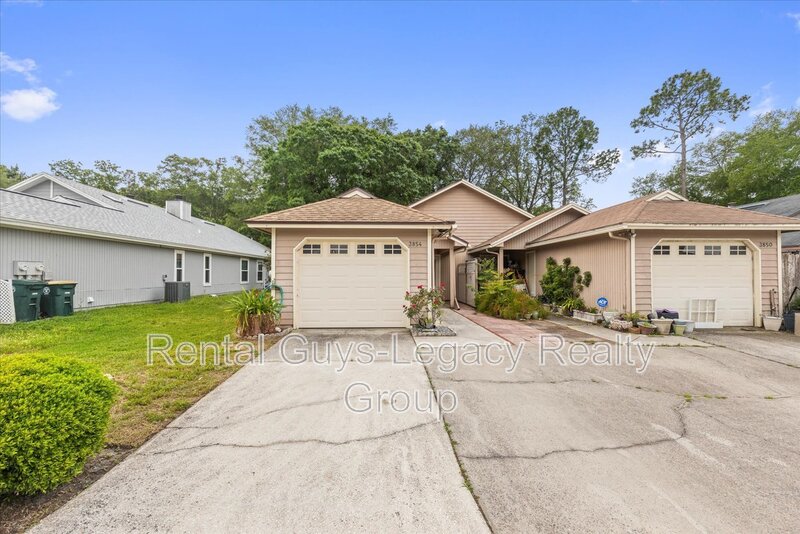 Jacksonville House: 3854 Windridge Court