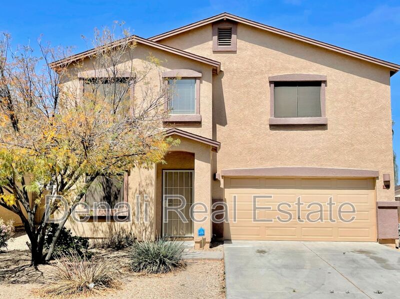 San Tan Valley House: 1704 E Renegade Trail