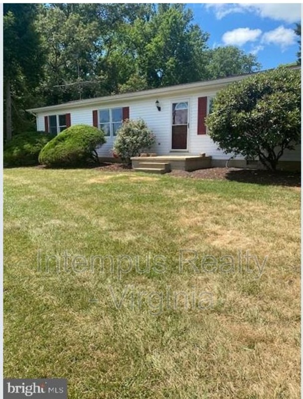 Bealeton House: 10670 James Madison Hwy