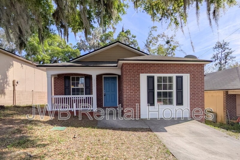 Jacksonville House: 8526 Kona Ave