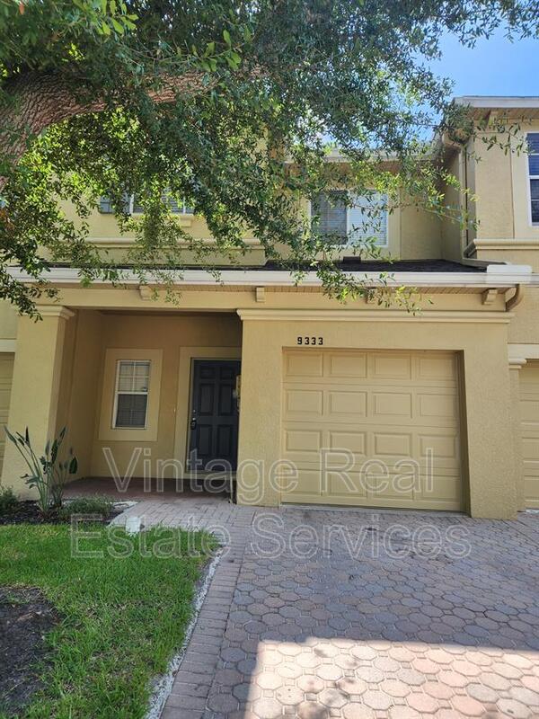 Riverview House: 9333 Stone River Pl