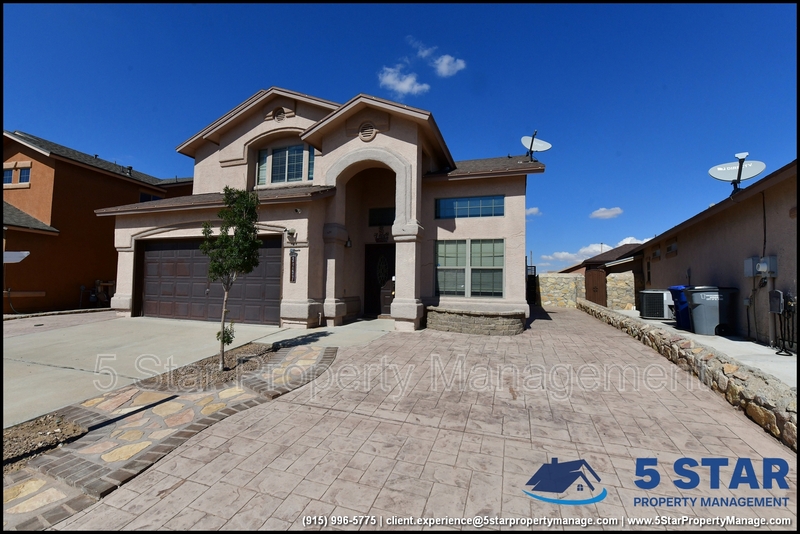 El Paso House: 3257 Sunset Point Drive