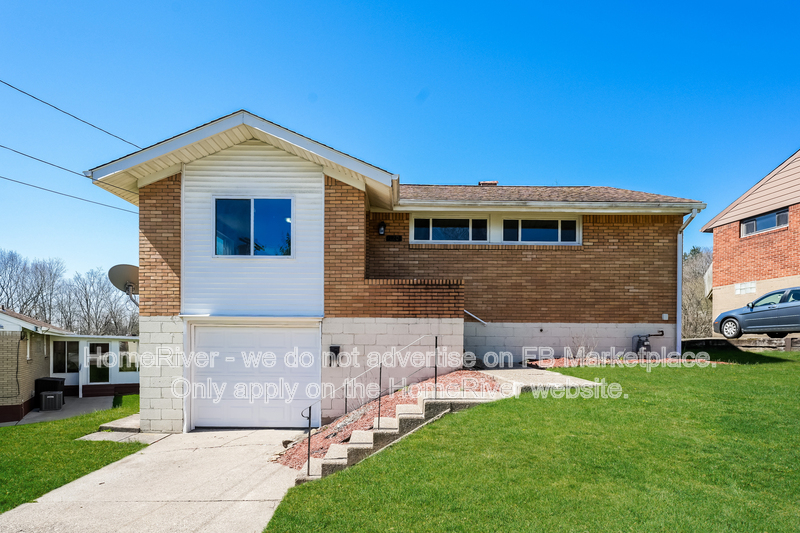 Pittsburgh House: 120 Hart Dr